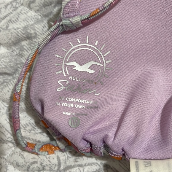 Brand new HOLLISTER SWIM TOP - Picture 3 of 3
